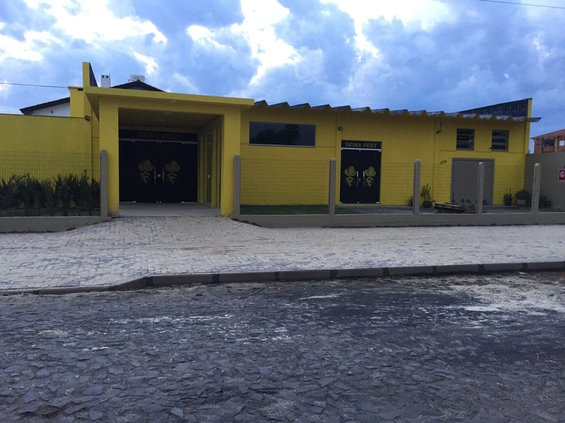 Espaço para festas ou para uma distribuidora.: 4ª foto da galeria de imagens do imóvel