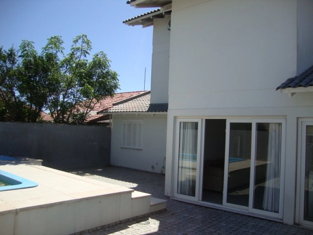 Linda casa com piscina.: 21ª foto da galeria de imagens do imóvel