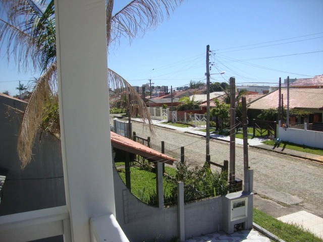 Linda casa com piscina.: 27ª foto da galeria de imagens do imóvel