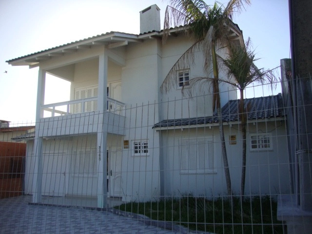 Linda casa com piscina.: 33ª foto da galeria de imagens do imóvel