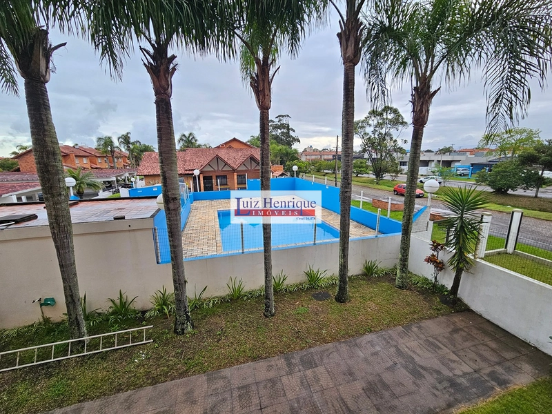 Segundo piso e com piscina: 19ª foto da galeria de imagens do imóvel