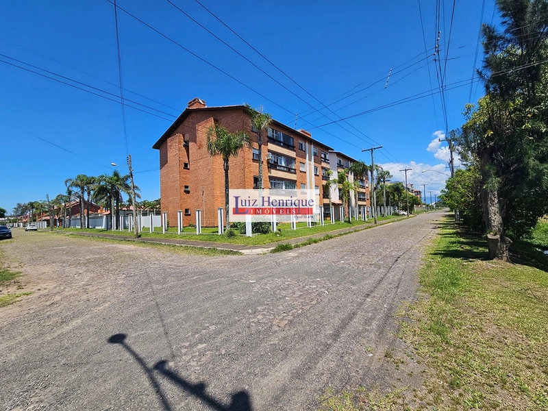 Segundo piso e com piscina: 2ª foto da galeria de imagens do imóvel