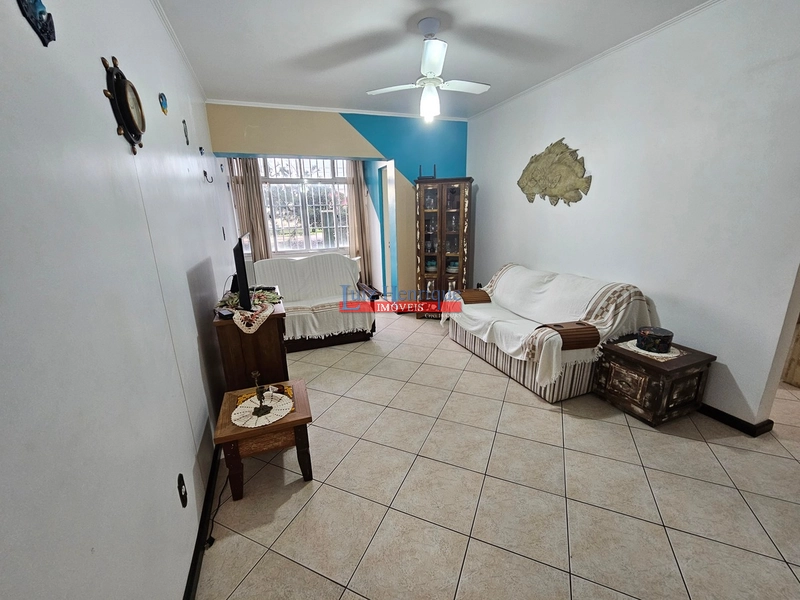 Térreo e frente Norte: 11ª foto da galeria de imagens do imóvel