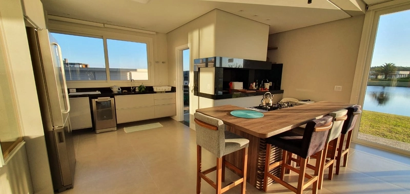 Uma das melhores casa no Costa Serena.: 10ª foto da galeria de imagens do imóvel