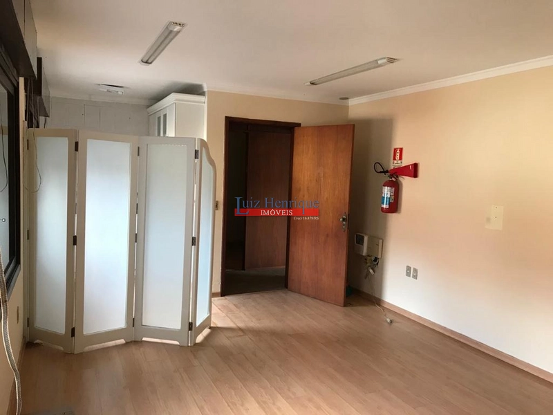 No centro de Capão Novo: 4ª foto da galeria de imagens do imóvel