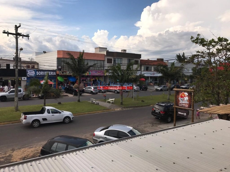 No centro de Capão Novo: 10ª foto da galeria de imagens do imóvel