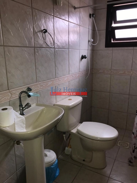 No centro de Capão Novo: 5ª foto da galeria de imagens do imóvel