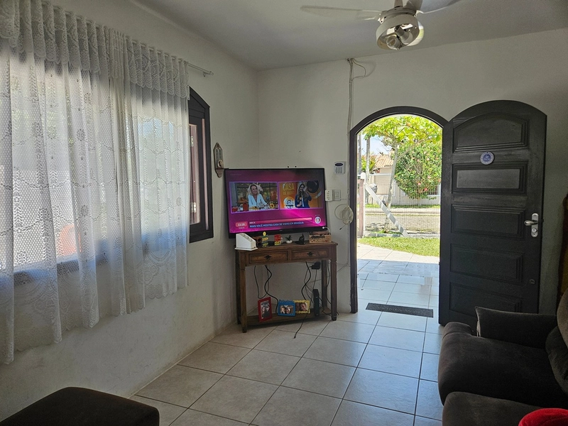 Casa bem localizada no Posto 04.: 12ª foto da galeria de imagens do imóvel