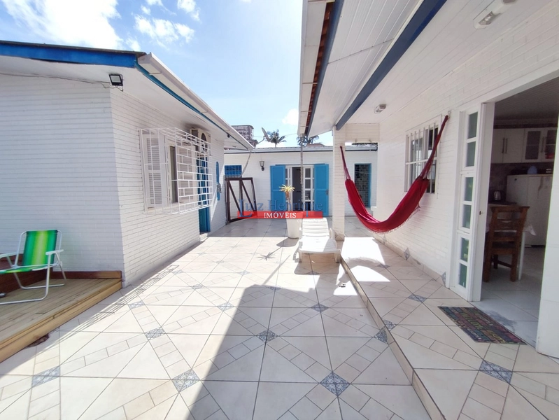 Três casas pelo preço de uma.: 6ª foto da galeria de imagens do imóvel