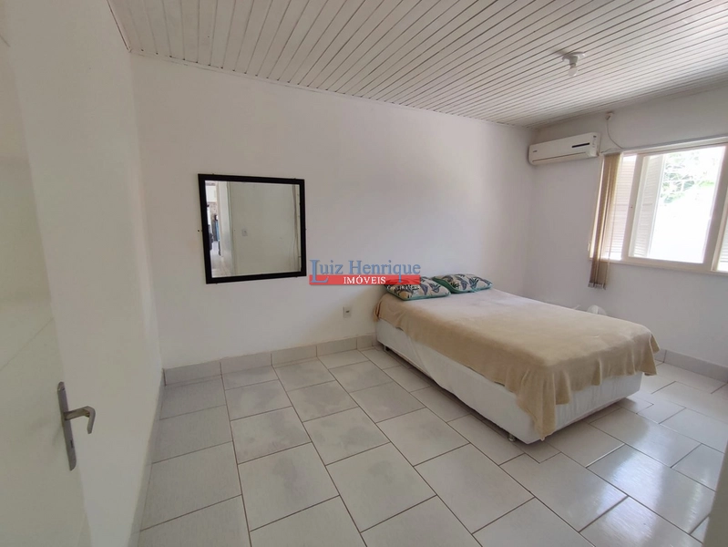 Três casas pelo preço de uma.: 11ª foto da galeria de imagens do imóvel