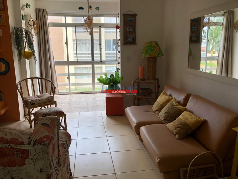 Segundo piso com box: 7ª foto da galeria de imagens do imóvel