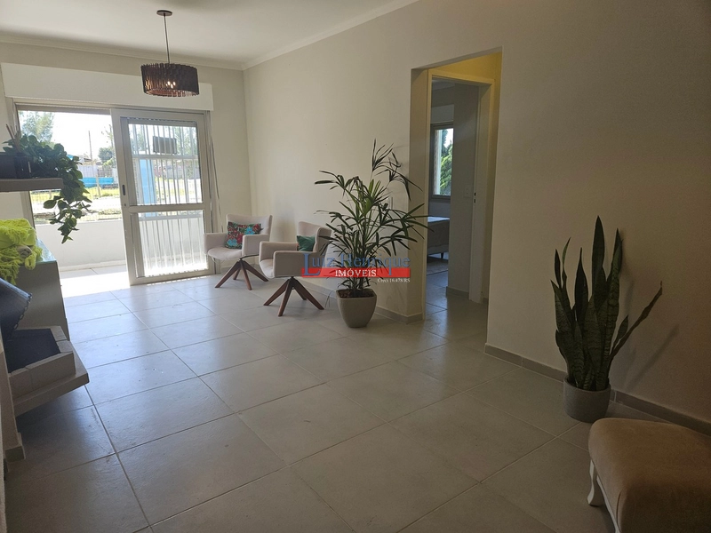 Térreo e frente Norte: 8ª foto da galeria de imagens do imóvel