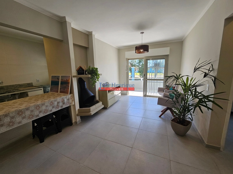 Térreo e frente Norte: 9ª foto da galeria de imagens do imóvel