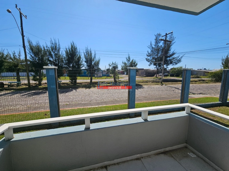 Térreo e frente Norte: 12ª foto da galeria de imagens do imóvel