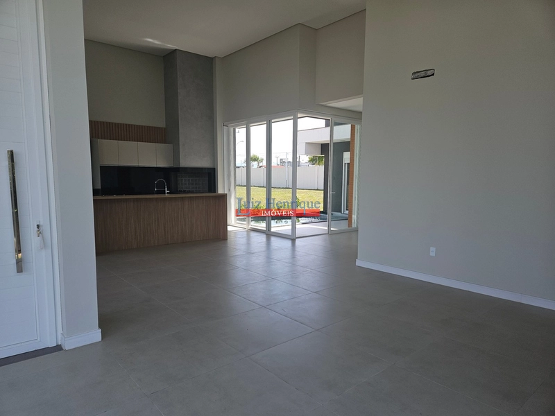 Belíssima residência no Costa Serena.: 9ª foto da galeria de imagens do imóvel