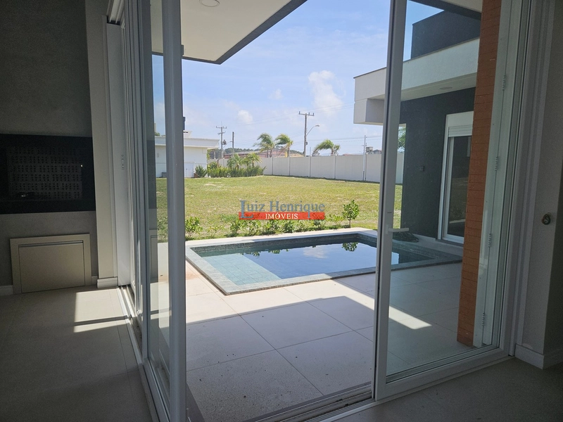 Belíssima residência no Costa Serena.: 18ª foto da galeria de imagens do imóvel