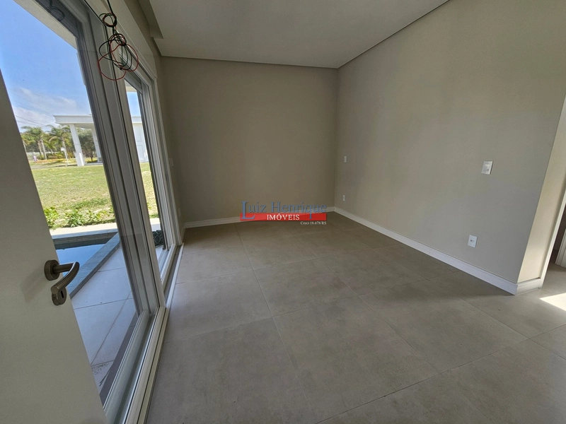 Belíssima residência no Costa Serena.: 32ª foto da galeria de imagens do imóvel