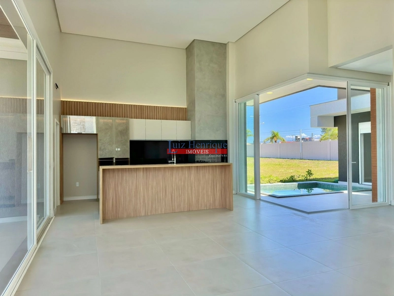 Belíssima residência no Costa Serena.: 10ª foto da galeria de imagens do imóvel