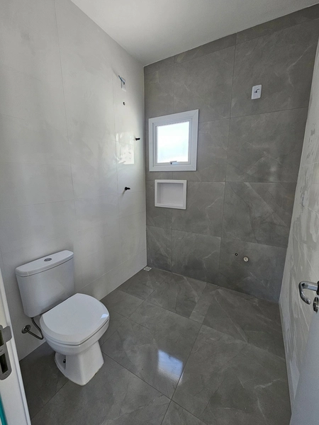 Linda casa geminada perto do mar.: 20ª foto da galeria de imagens do imóvel