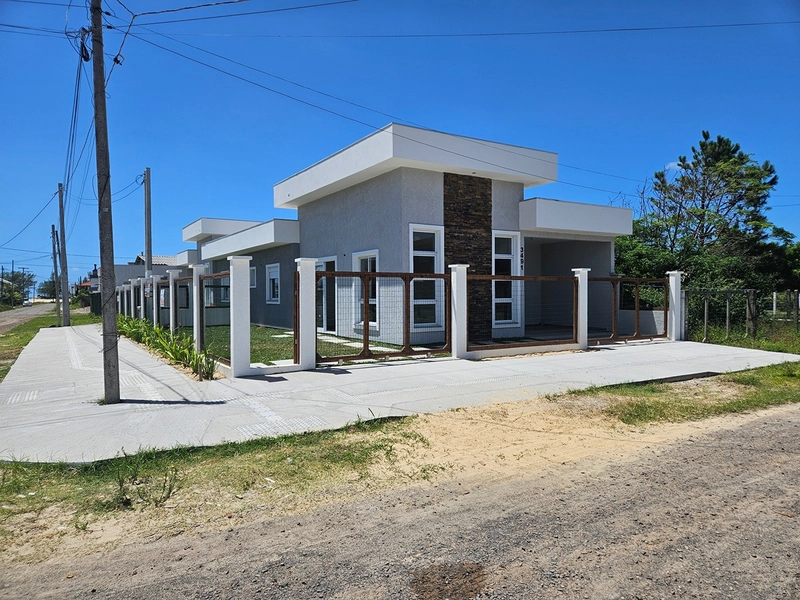 Linda casa geminada perto do mar.: 3ª foto da galeria de imagens do imóvel