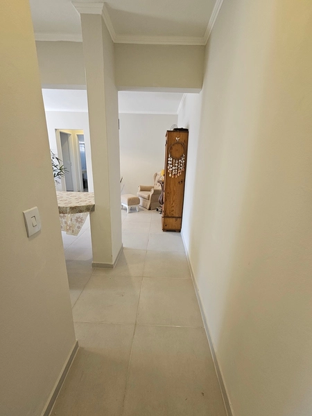 Térreo e frente Norte.: 4ª foto da galeria de imagens do imóvel