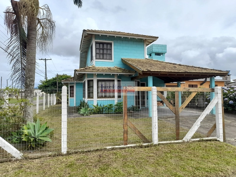 Boa para morar o ano todo: 2ª foto da galeria de imagens do imóvel