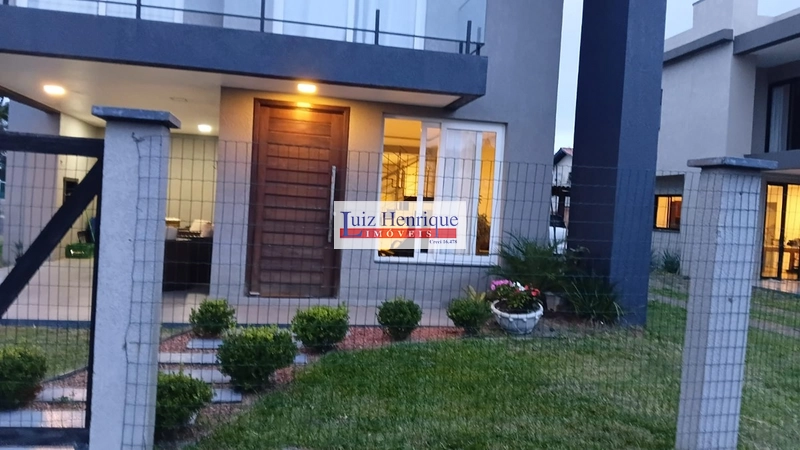 Linda casa moderna no Village: 6ª foto da galeria de imagens do imóvel