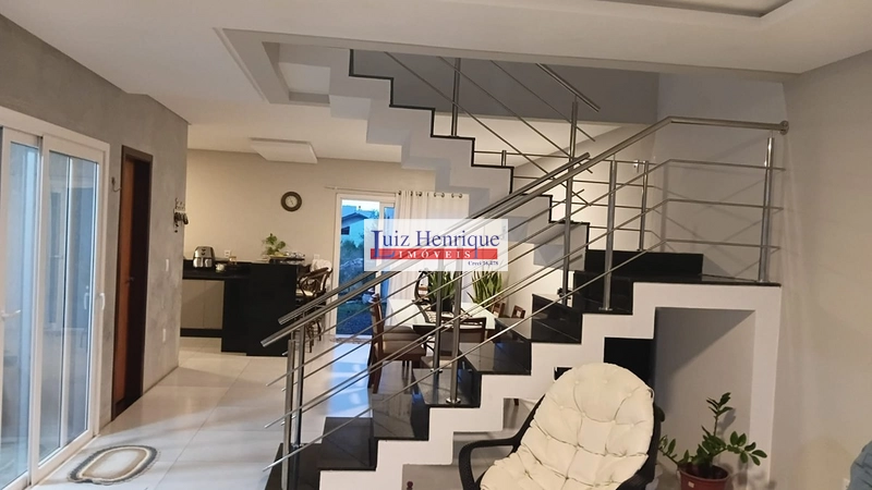 Linda casa moderna no Village: 13ª foto da galeria de imagens do imóvel