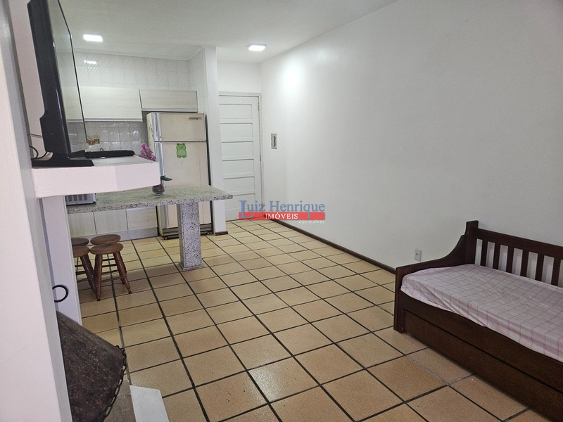 Um dormitório  e meio de frente para uma linda avenida: 16ª foto da galeria de imagens do imóvel