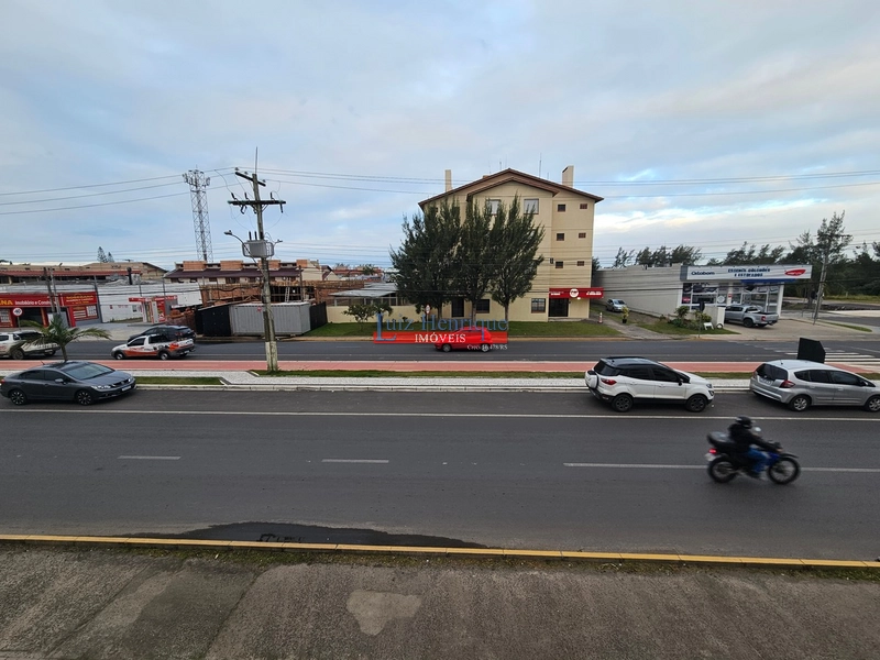 Um dormitório  e meio de frente para uma linda avenida: 4ª foto da galeria de imagens do imóvel