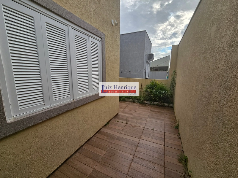 Casa semi nova no Curumim: 20ª foto da galeria de imagens do imóvel