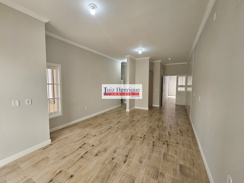 Casa semi nova no Curumim: 5ª foto da galeria de imagens do imóvel