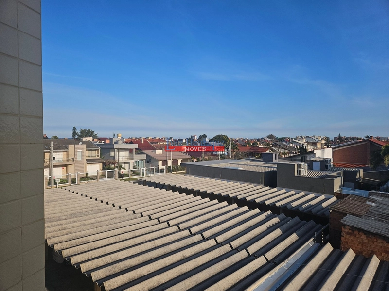 Com piscina e perto do mar.: 7ª foto da galeria de imagens do imóvel