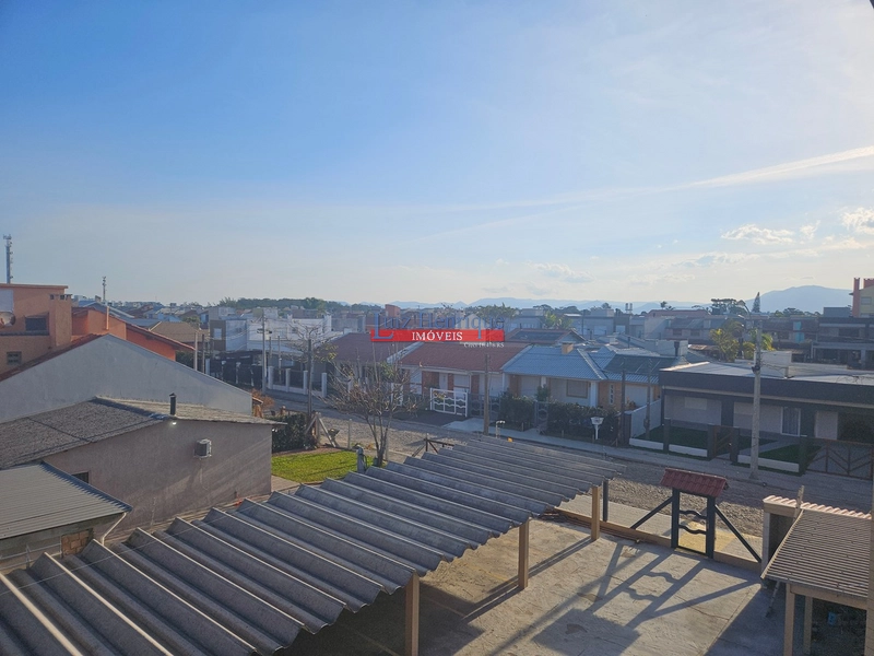 Com piscina e perto do mar.: 8ª foto da galeria de imagens do imóvel