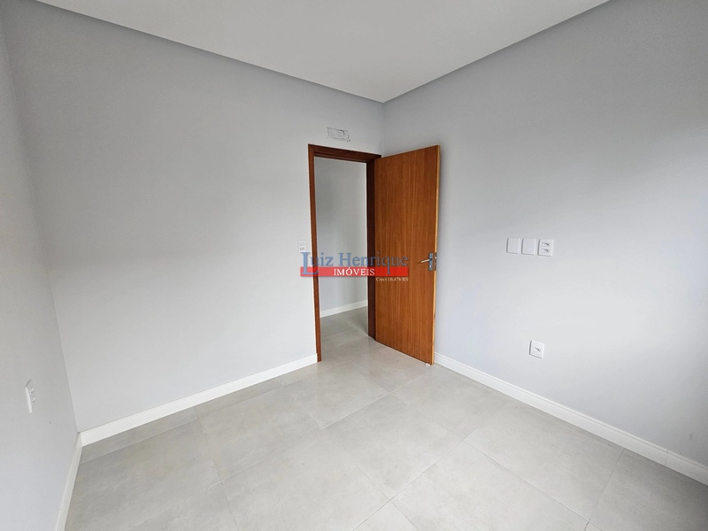 3 dormitórios com precinho de 2.: 12ª foto da galeria de imagens do imóvel