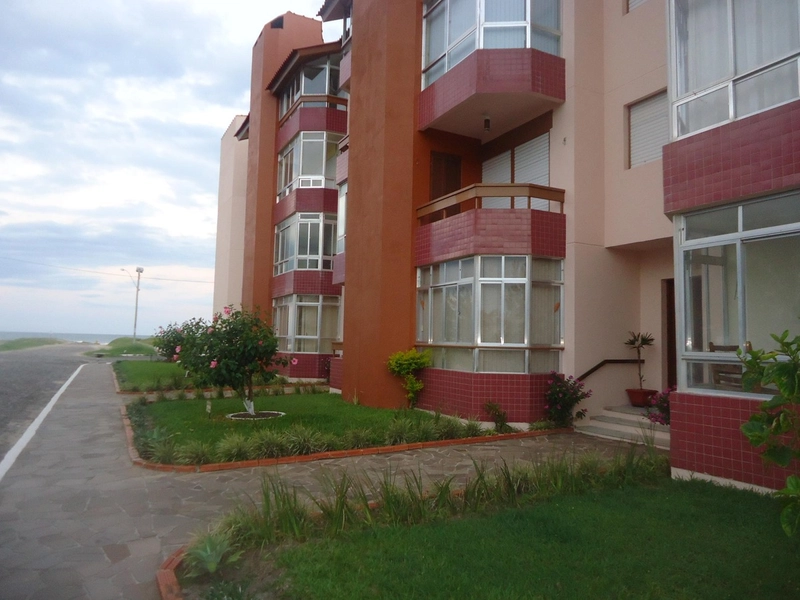 Na Beira Mar de Capão Novo.: 2ª foto da galeria de imagens do imóvel