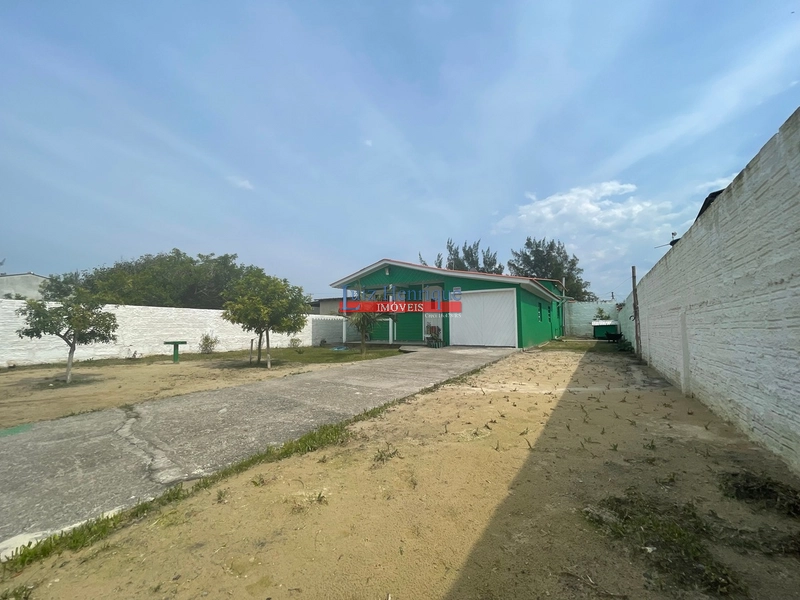 Bem perinho do mar.: 3ª foto da galeria de imagens do imóvel