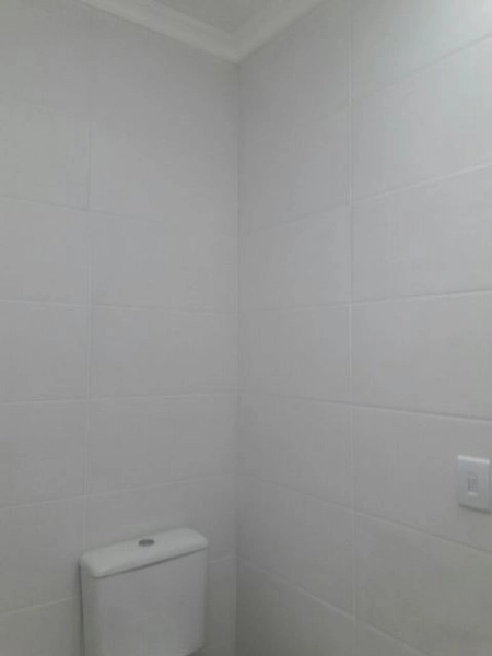 Casa geminada em região de moradores.: 8ª foto da galeria de imagens do imóvel