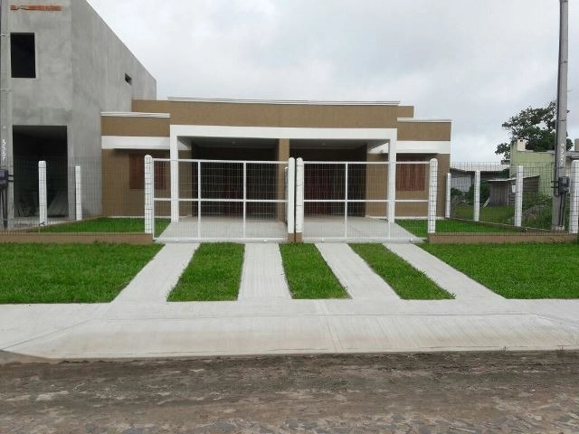 Casa geminada em região de moradores.: 1ª foto da galeria de imagens do imóvel