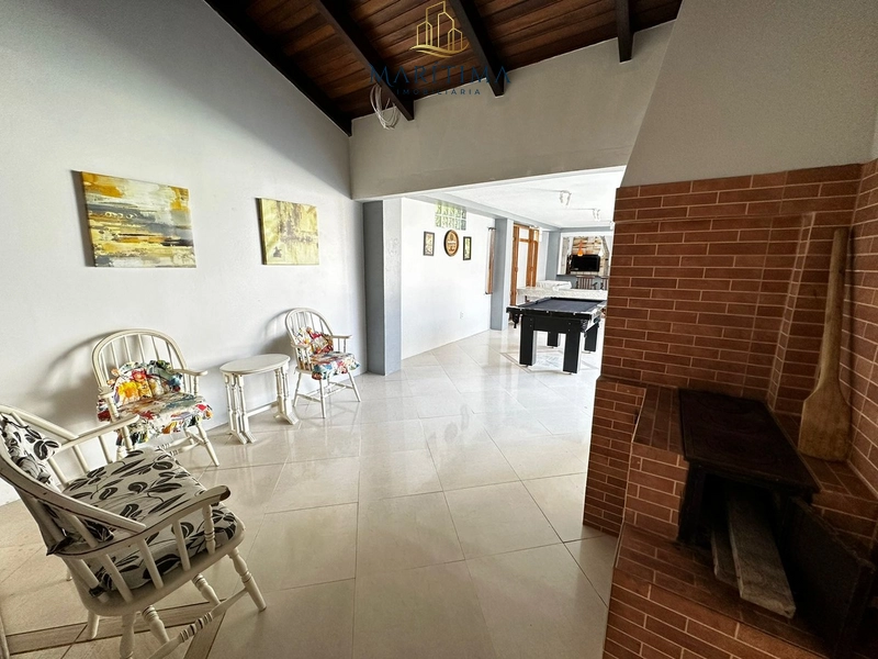 Casa no Centro de Imbé, com 05 dormitórios e piscina!: 30ª foto da galeria de imagens do imóvel