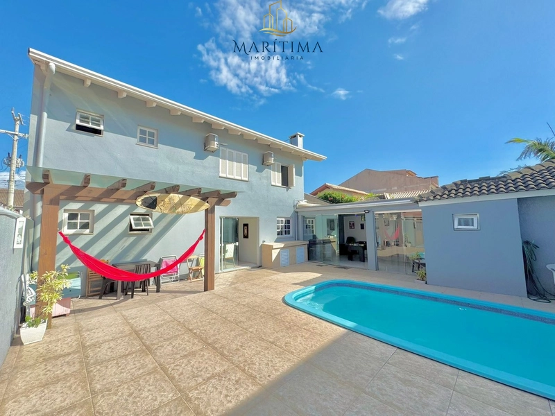 Casa no Centro de Imbé, com 05 dormitórios e piscina!: 36ª foto da galeria de imagens do imóvel