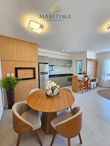 Apartamento mobiliado e decorado, a poucos metros do Mar!: 1ª foto da galeria de imagens do imóvel