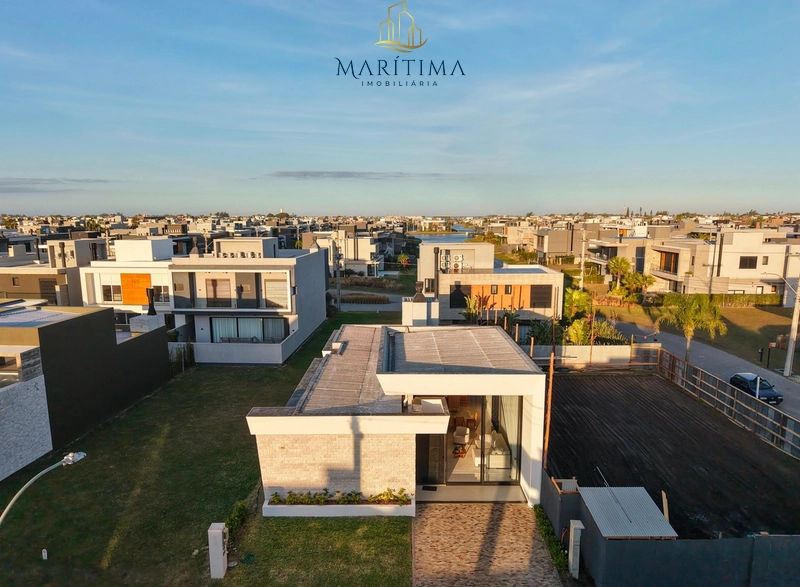 Casa com 04 suítes e piscina, em Xangri-lá!!: 28ª foto da galeria de imagens do imóvel