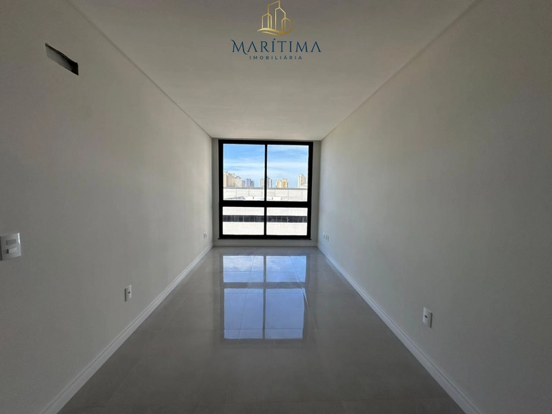 APARTAMENTO FRENTE LESTE: 1ª foto da galeria de imagens do imóvel