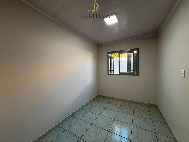 Casa com 04 dormitórios e pátio amplo, em bairro de moradores fixos!: 12ª foto da galeria de imagens do imóvel