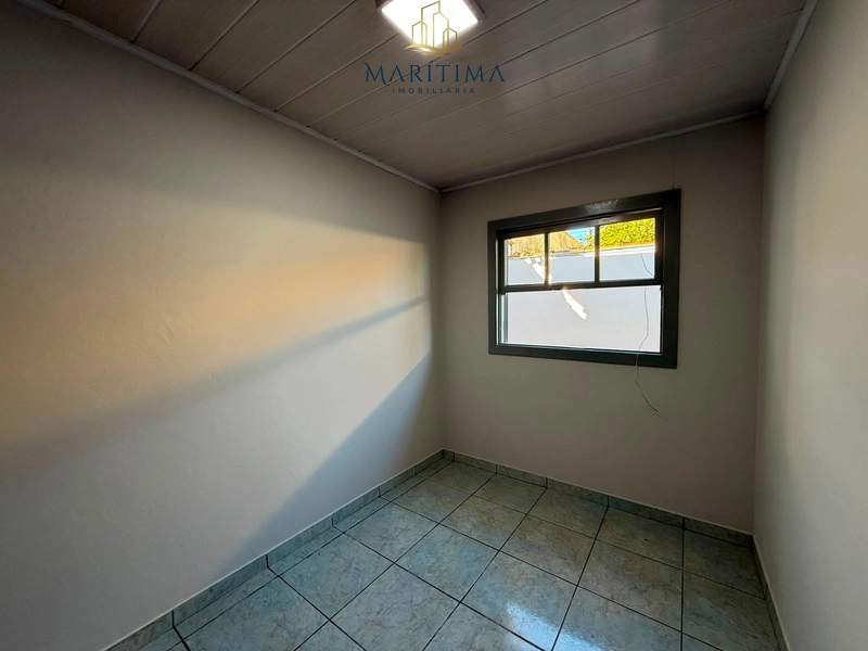 Casa com 04 dormitórios e pátio amplo, em bairro de moradores fixos!: 11ª foto da galeria de imagens do imóvel