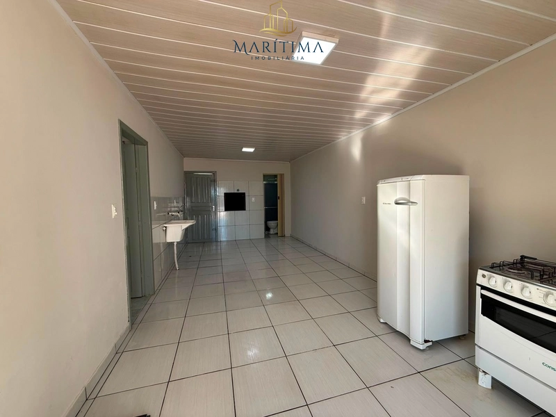 Casa com 04 dormitórios e pátio amplo, em bairro de moradores fixos!: 7ª foto da galeria de imagens do imóvel