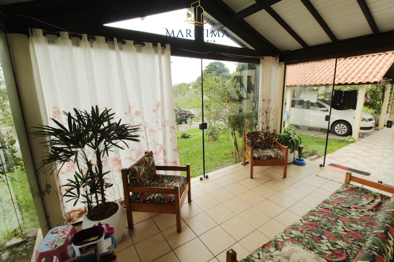 Linda casa em região de moradores no bairro Zona Nova!: 3ª foto da galeria de imagens do imóvel