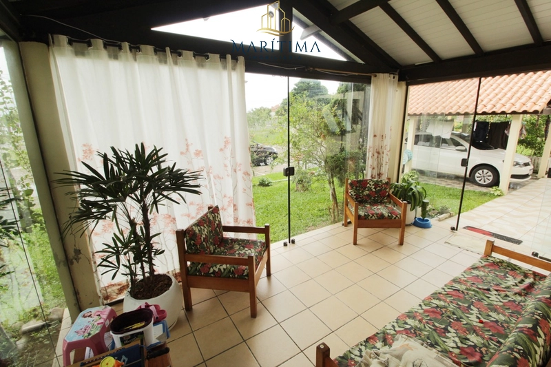 Linda casa em região de moradores no bairro Zona Nova!: 4ª foto da galeria de imagens do imóvel