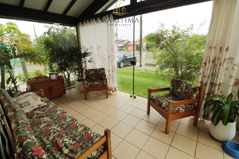 Linda casa em região de moradores no bairro Zona Nova!: 2ª foto da galeria de imagens do imóvel